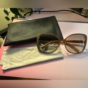 VALENTINO Sunglasses